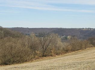 1 Old Gays Rd, Gays Mills, WI 54631