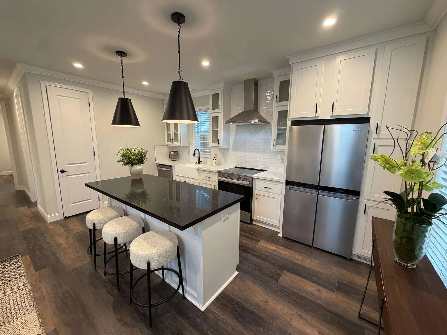 2 bed, 1.5 bath, 800 sqft, $2,900 — Photo 4