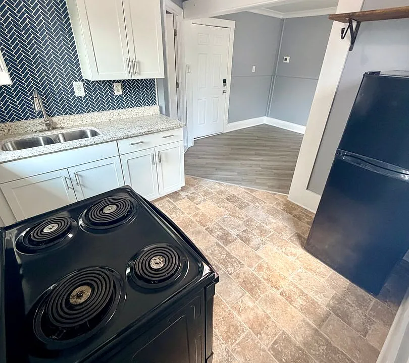 106 Alabama St #3