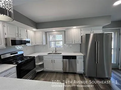 1034 14th Ave SE #1 — Photo 3