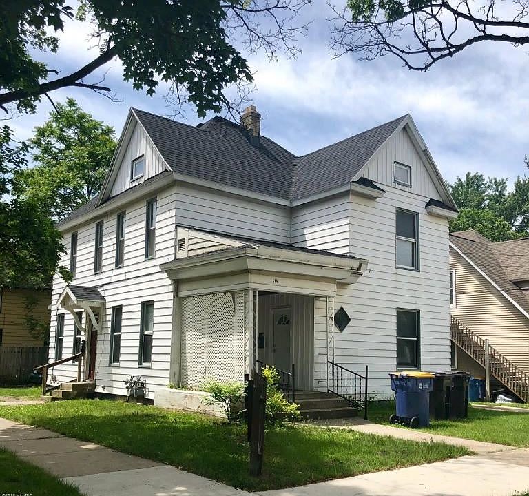 2nd image of 116 Sweet St NE
