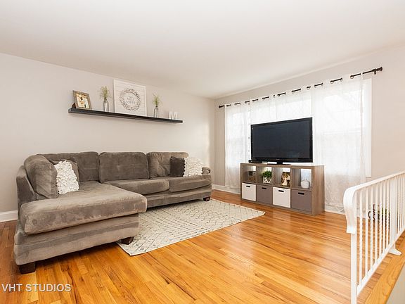 2nd image of 6712 164th St