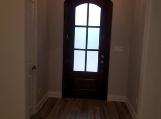 233 Arrowhead Dr, Bossier City, LA 71111