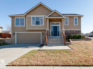 1117 Meadowbrooke Ln, Junction City, KS 66441
