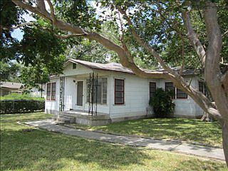 1st image of 2472 Morningside Dr
