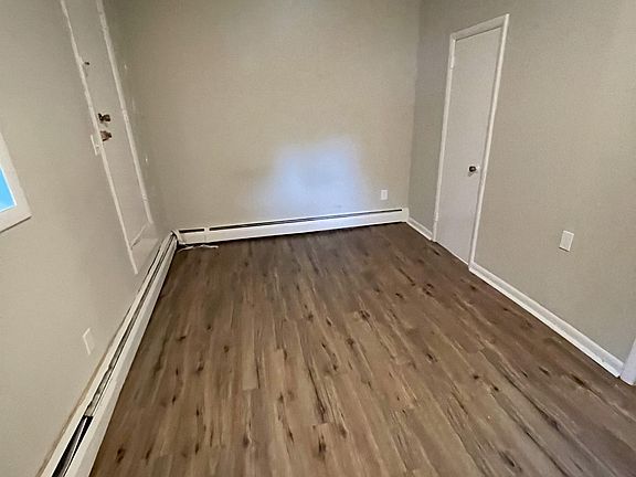 4th image of 129 Dove St #1