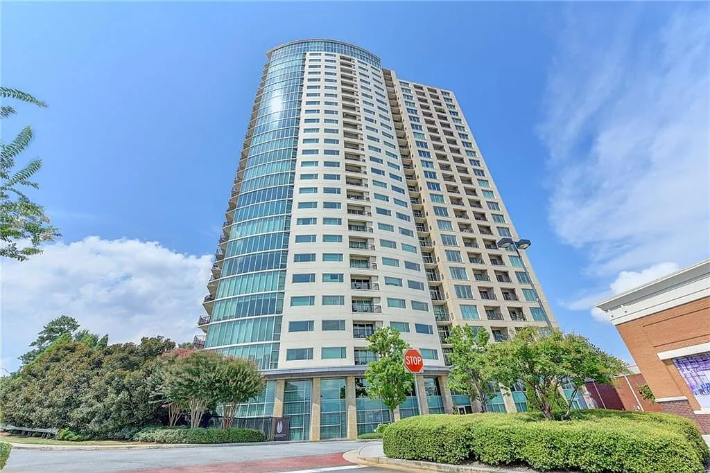 1 bed, 1.0 bath, 882 sqft, $1,800 — Photo 1