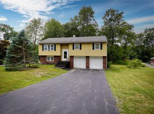 10 Kimball Dr, Poughkeepsie, NY 12603