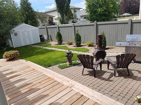 5th image of 20 Oakridge Dr N