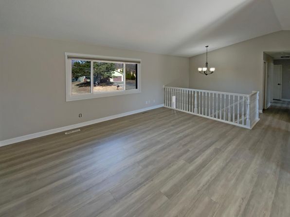 14113 Park Ave, Burnsville, MN 55337