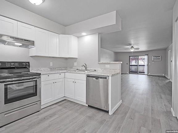 2nd image of 180 Fox Shores Dr #410-7