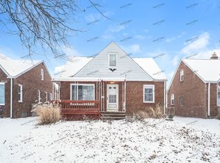 5939 Hodgman Dr, Parma Heights, OH