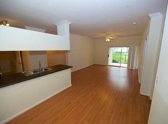 2nd image of 19620 Galway Bay Cir #379