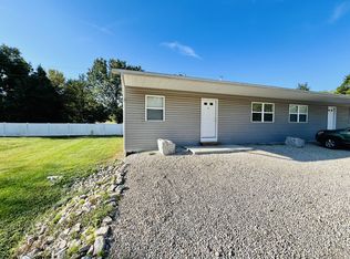 922 Marlette Dr #C, Bourbon, MO 65441
