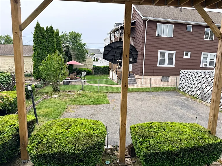 20 Windsor Rd #1 — Photo 10