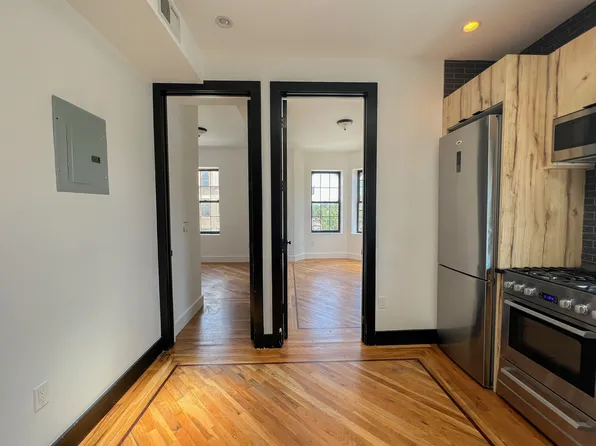 276 East 23rd Street image 3 of 11