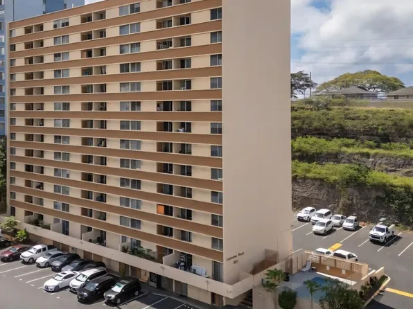 801 Ala Nioi Pl APT 206, Honolulu, HI 96818