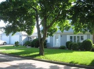 65 Morgan St, Cranston, RI 02920