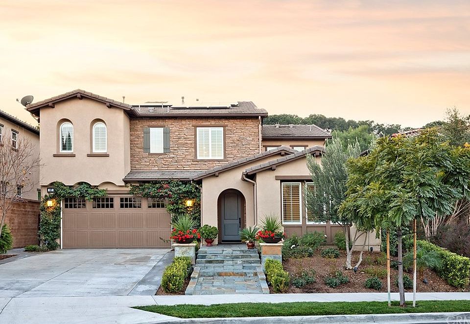 1st image of 67 Anacapa Ln