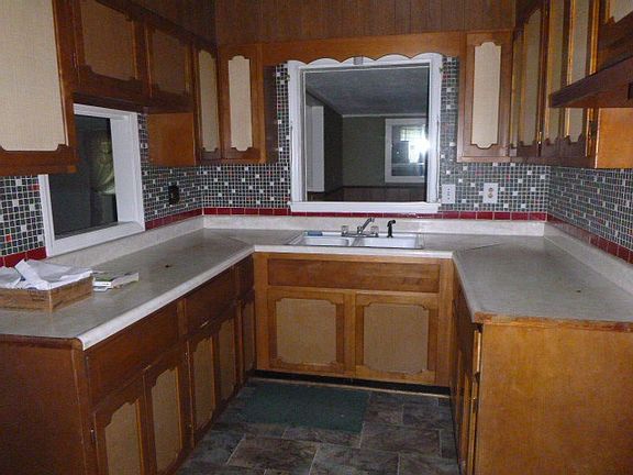 3rd image of 4434 Millvale Dr SW