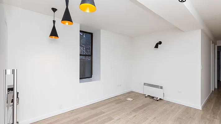 Rented by Nooklyn NYC LLC | media 45