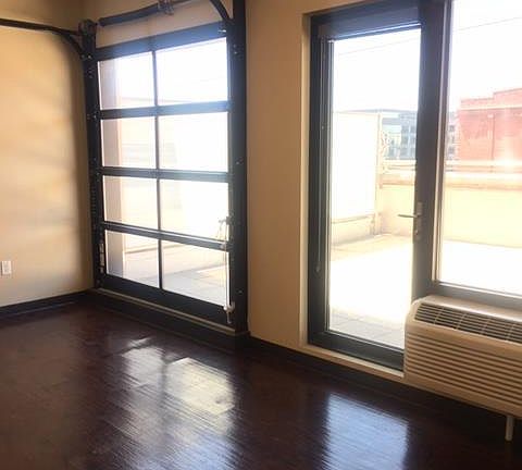 4th image of 800 Q St #401