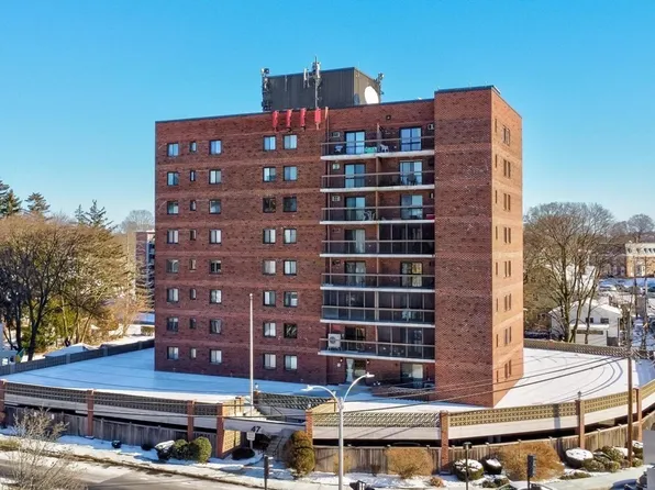 47 Mystic St APT 4A, Arlington, MA 02474