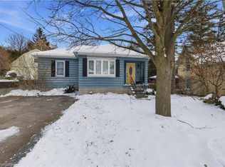 69 Lowrey Ave N, Cambridge, ON N1R 5A4