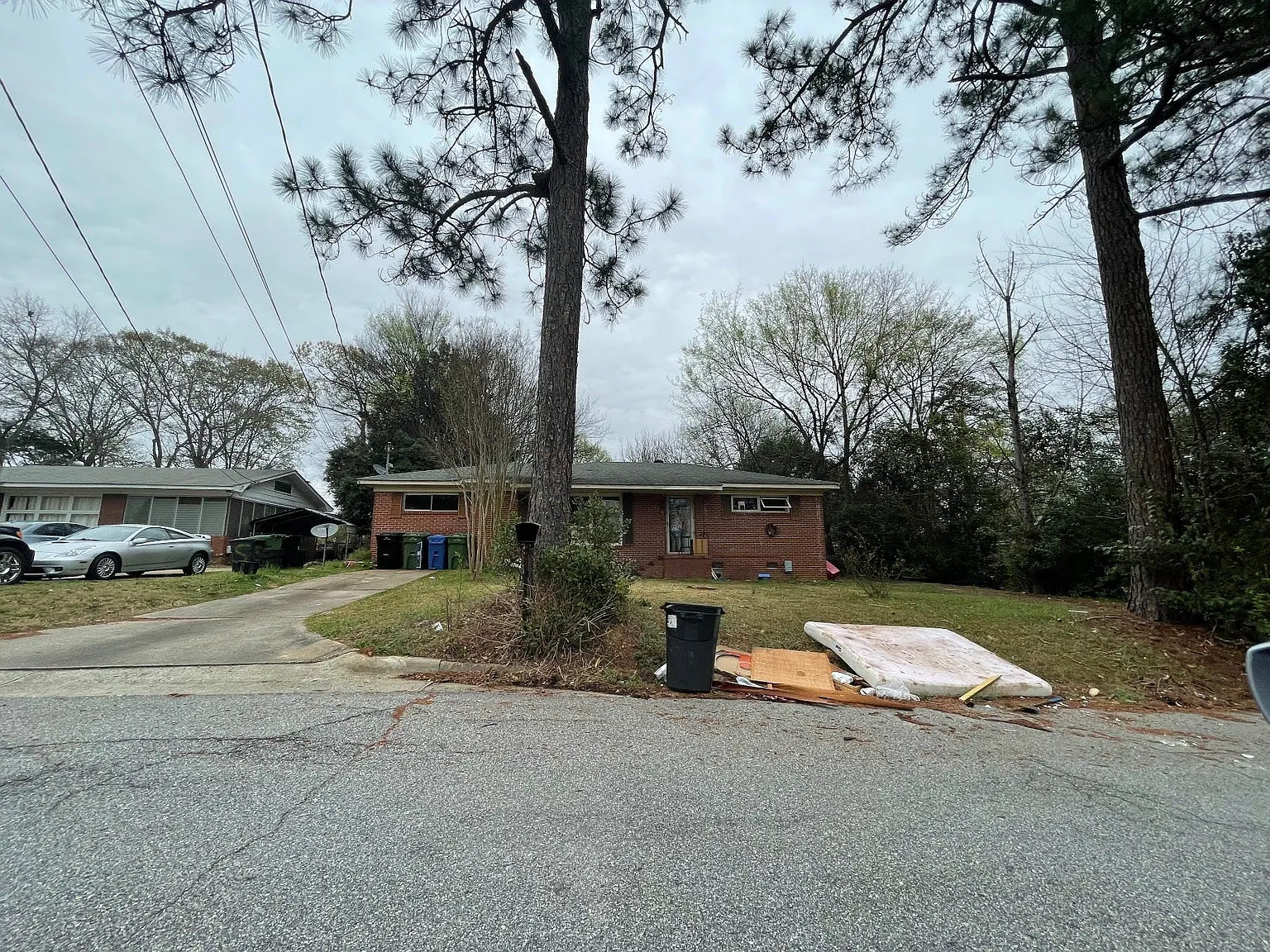 237 Moss Dr photo 1