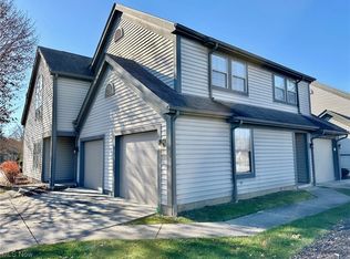 383 N Arrowhead Bay Dr #2, Columbiana, OH 44408