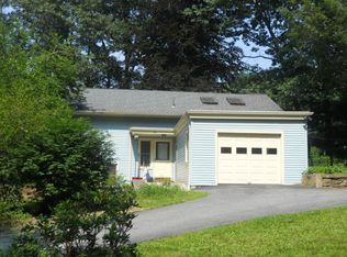 34 Hunting Lodge Rd, Mansfield, CT 06268