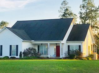 18 Marys Ln SE, Moultrie, GA 31788