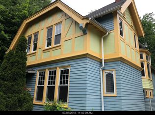 2841 Hampshire Rd, Cleveland Heights, OH