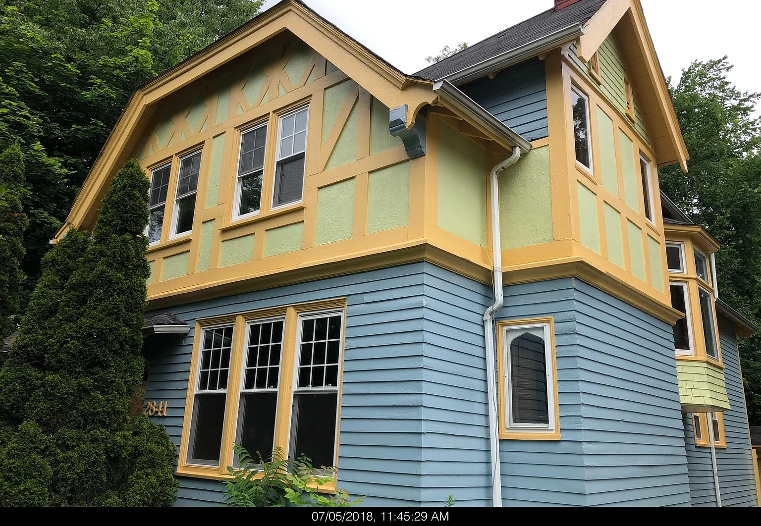 2841 Hampshire Rd photo 1
