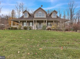 70 S Park Ave, Mertztown, PA 19539
