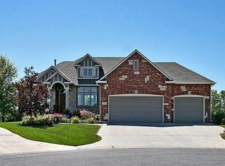 603 E Crescent Lakes Dr, Andover, KS 67002