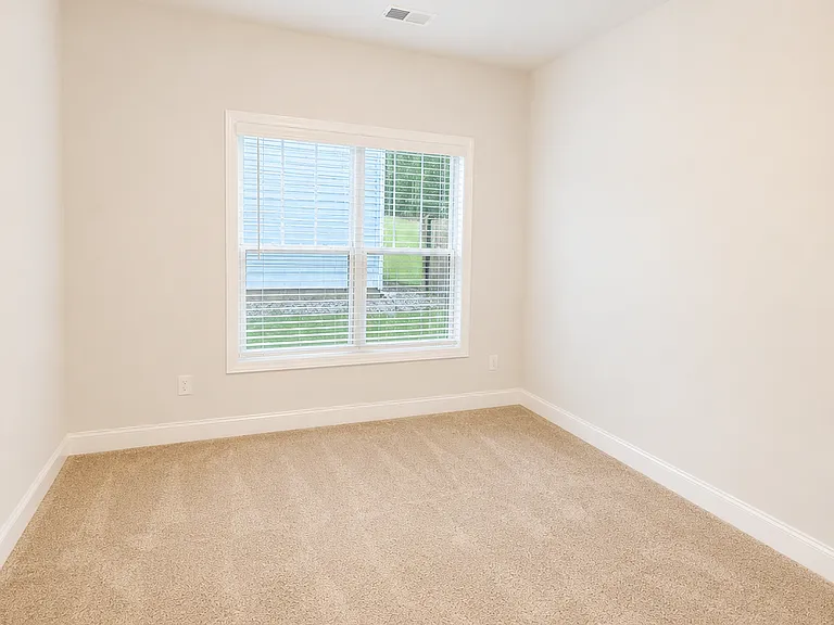 619 Roseridge Dr — Photo 11