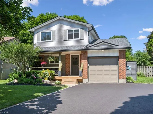123 Clearwater Cres, Waterloo, ON N2V 1E7