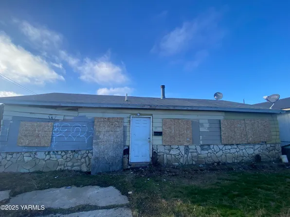 111 S H St, Toppenish, WA 98948