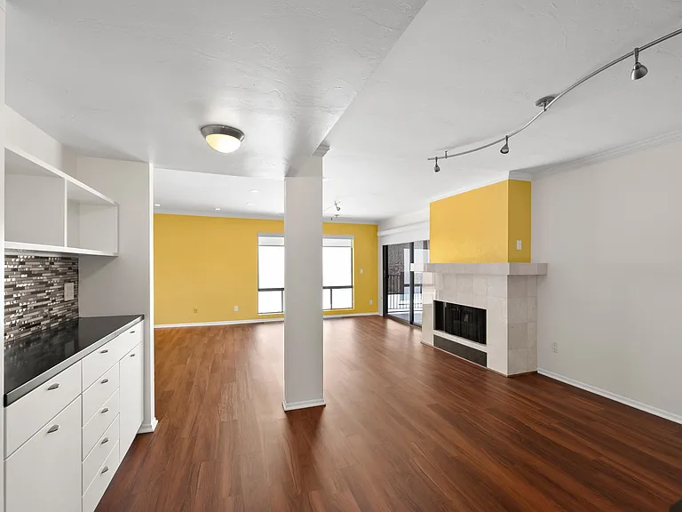 370 Rosecrans St #203 — Photo 22