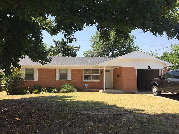 2nd image of 829 Vickie Dr