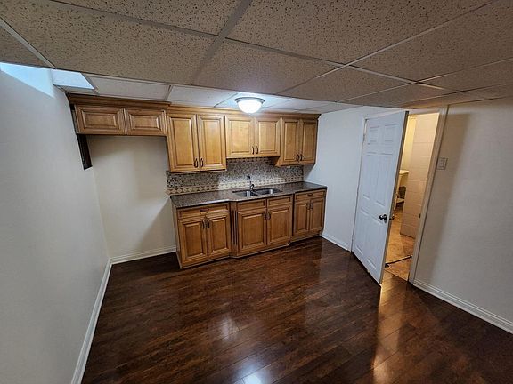 4th image of 310 W Uncas AVENUE