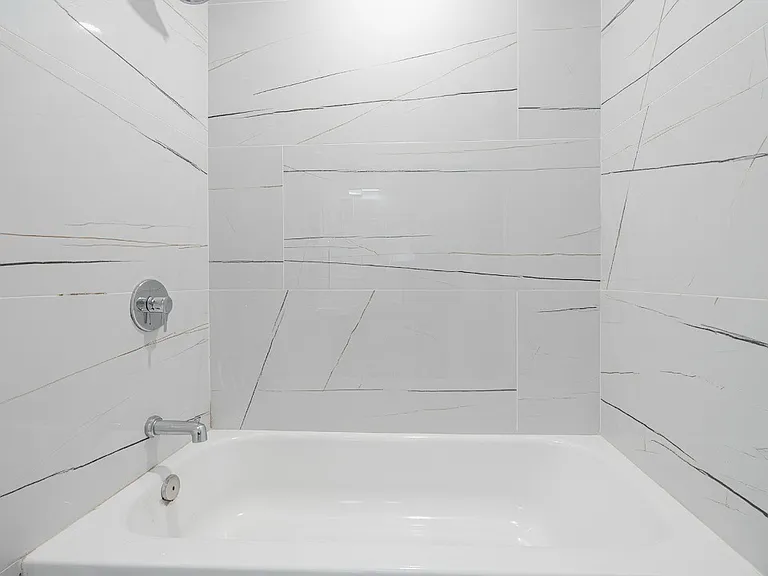 4937 N Saint Louis Ave #2S — Photo 14