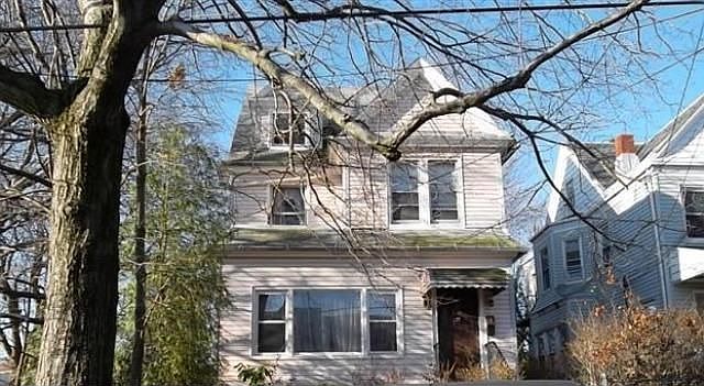 1st image of 626 S 8th Ave