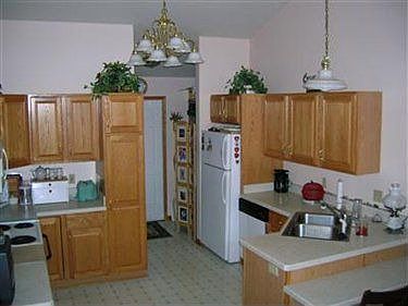 5th image of 1552 Pimlico Dr
