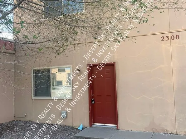 2300 Kent Rd APT 3, Las Cruces, NM 88001