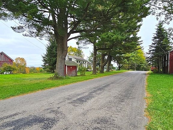 4th image of 5099 Conrad Rd