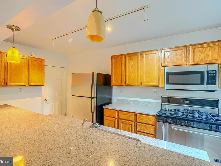 372 Old Trail Rd — Photo 10