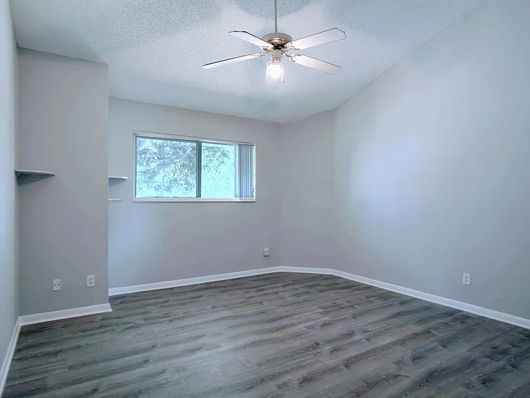 3401 NW 44th St #205 — Photo 25