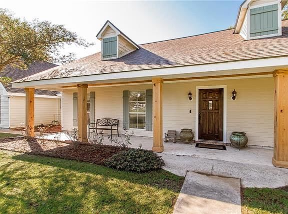 2nd image of 18300 Acadiana Dr